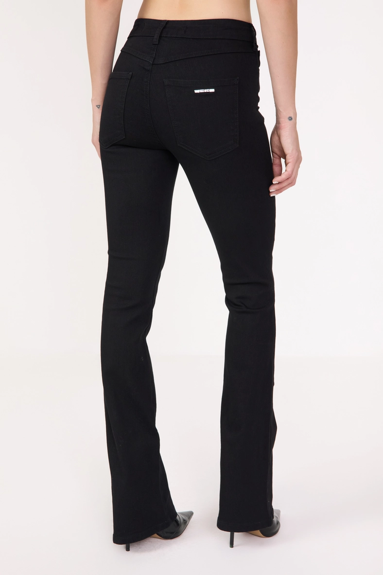 Calça Jeans Feminina Boot Cut Média Indigo Preto 4