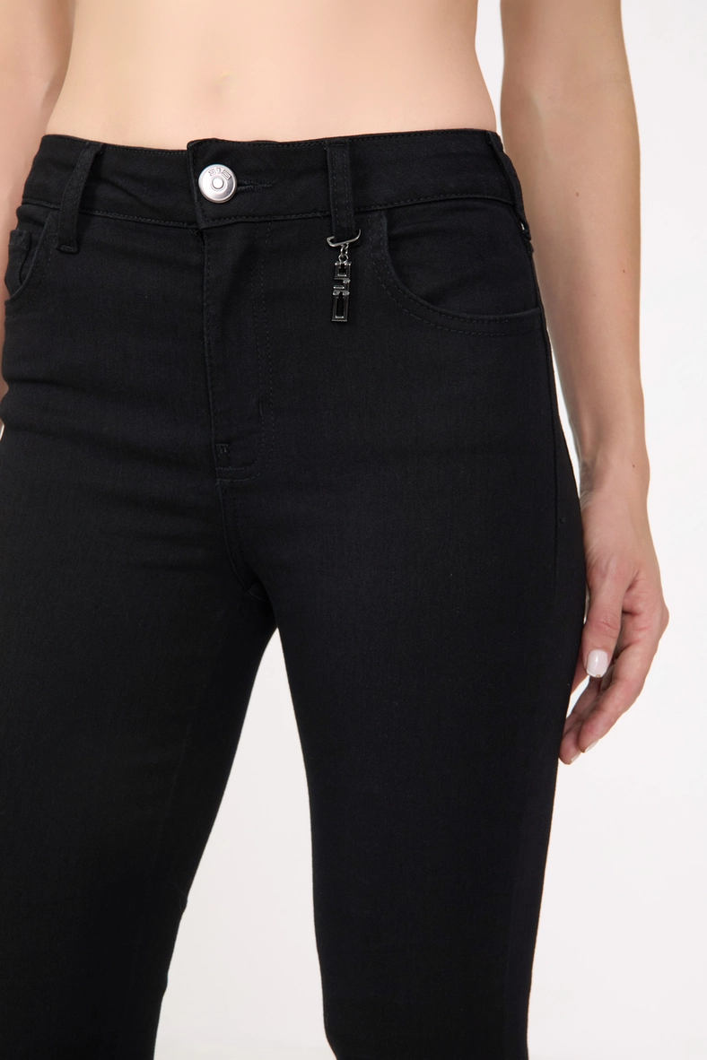 Calça Jeans Feminina Boot Cut Média Indigo Preto 5