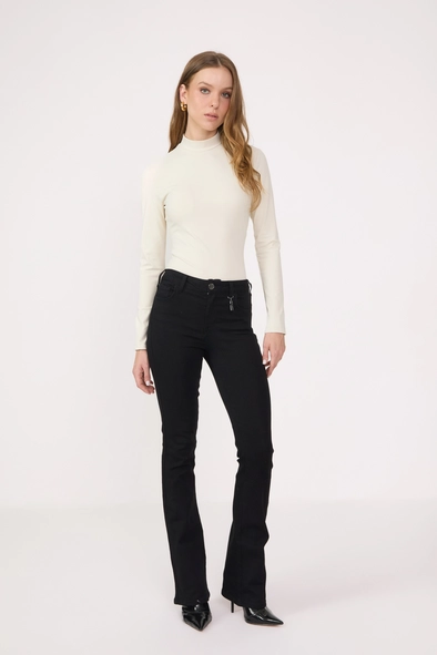 Calça Jeans Feminina Boot Cut Média
