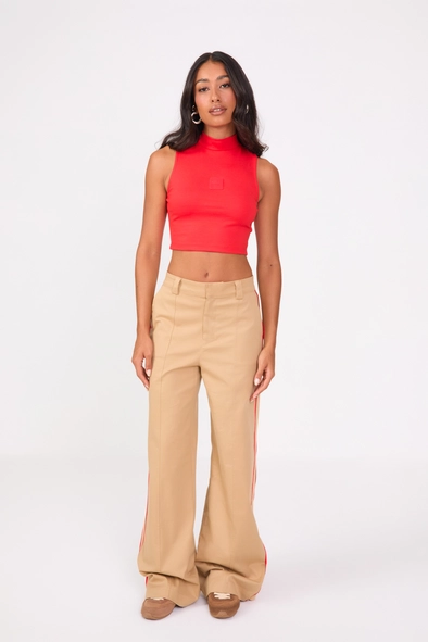 Calça Feminina Alfaiataria Wide Leg Com Recortes