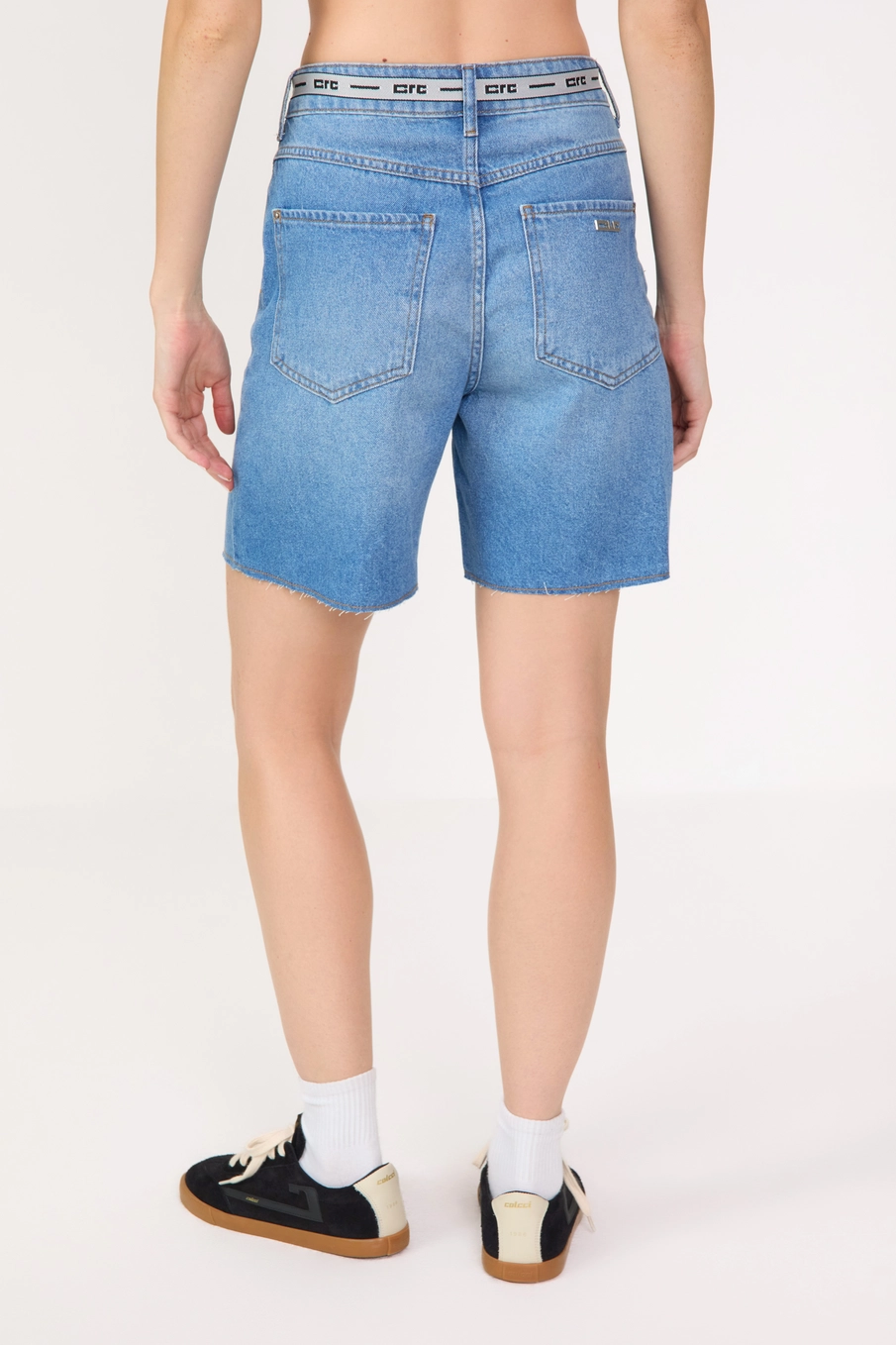 Bermuda Jeans Feminina Trapeze Alta Com Cinto Índigo 4