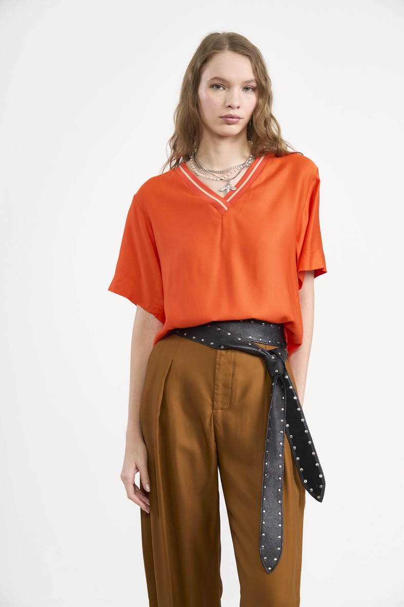 Camiseta Feminina Relaxed Com Decote V