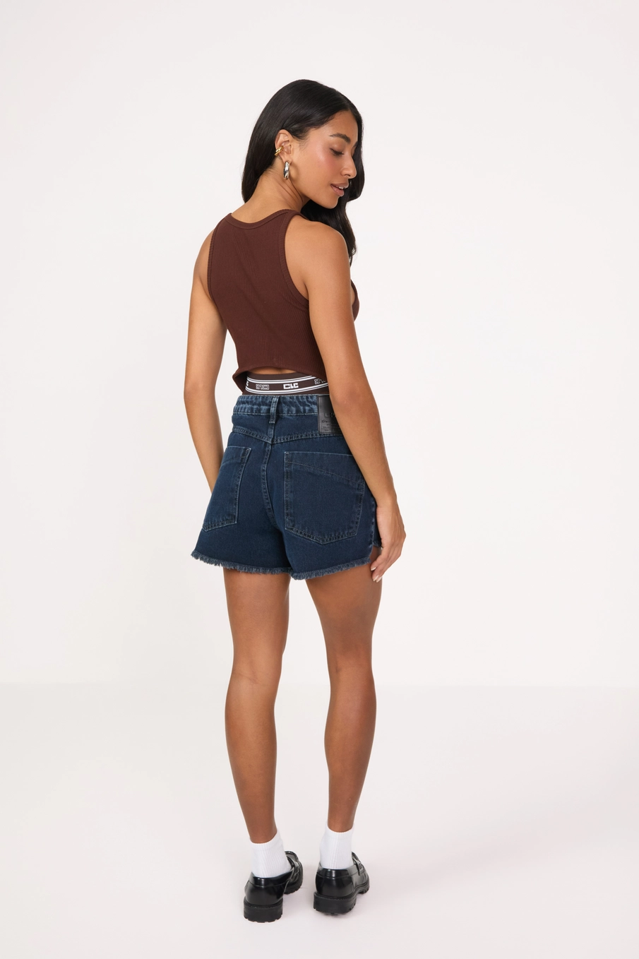 Short Jeans Trapeze Alta Com Detalhe Barra Índigo 2