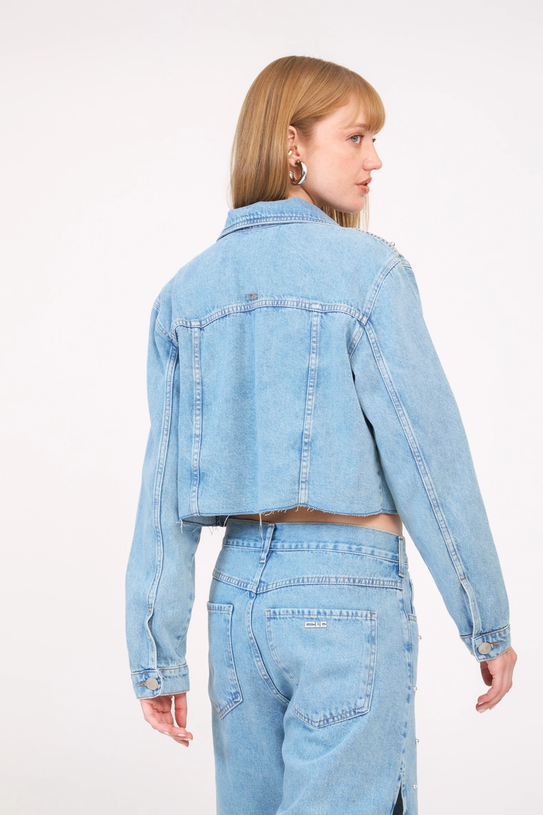 Jaqueta Jeans Feminina Cropped Com Bordado Índigo 4