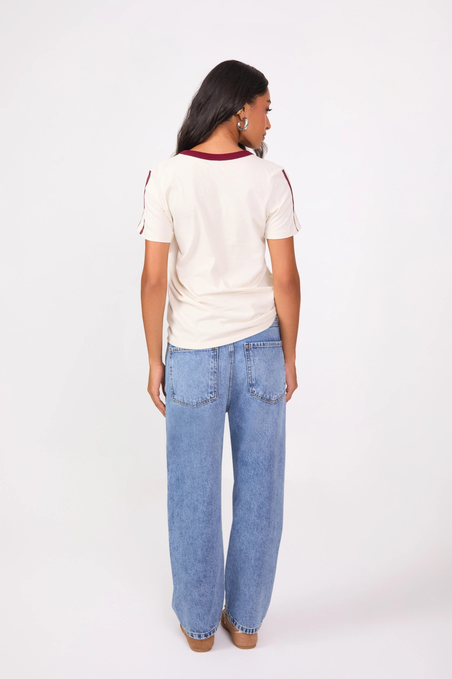 Camiseta Feminina Regular Estampada Bege 4