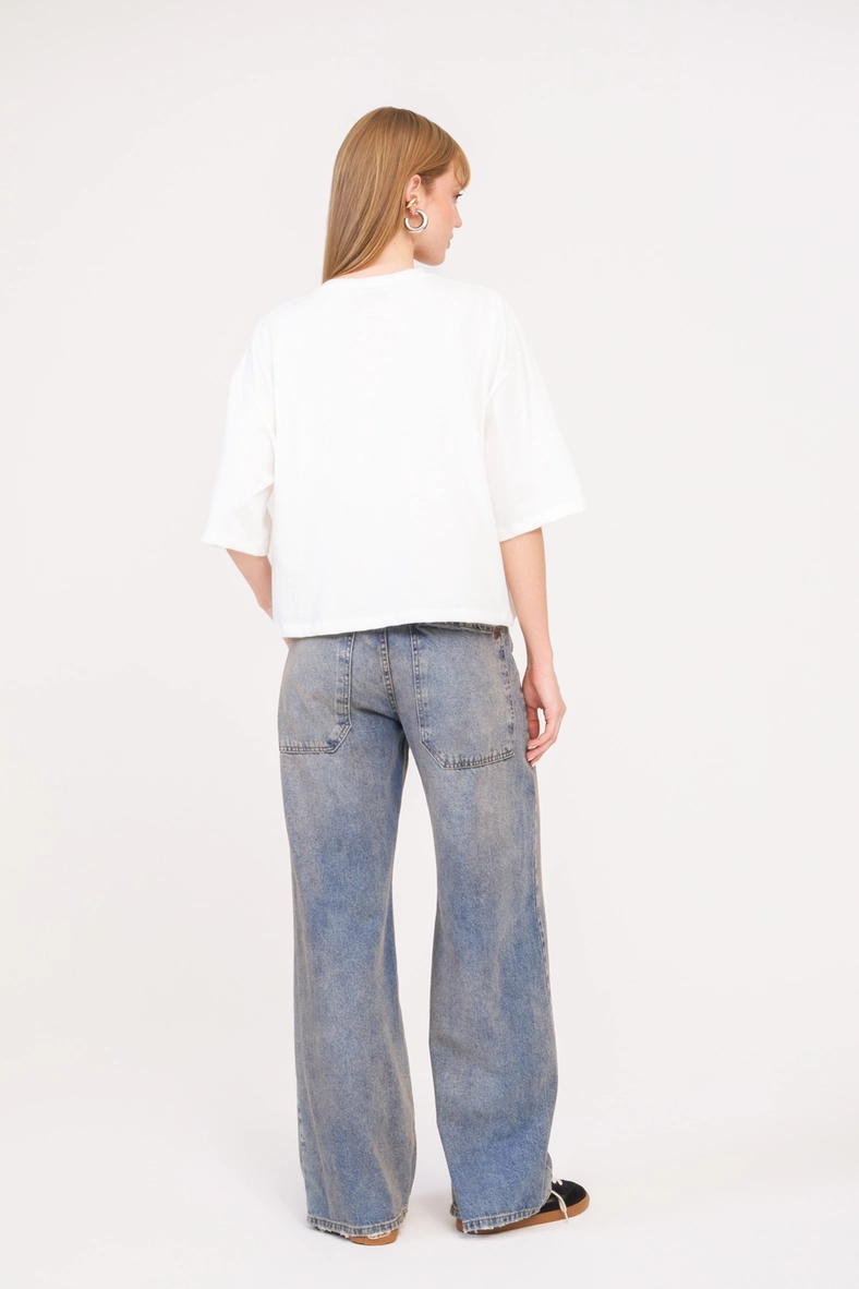 Camiseta Feminina Box Over Off Shell 4
