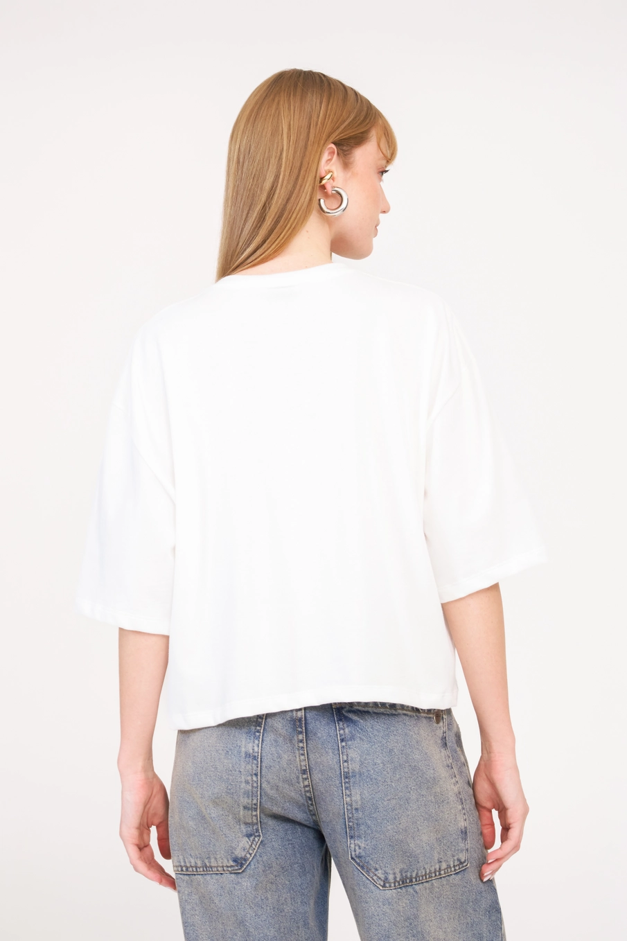 Camiseta Feminina Box Over Off Shell 2