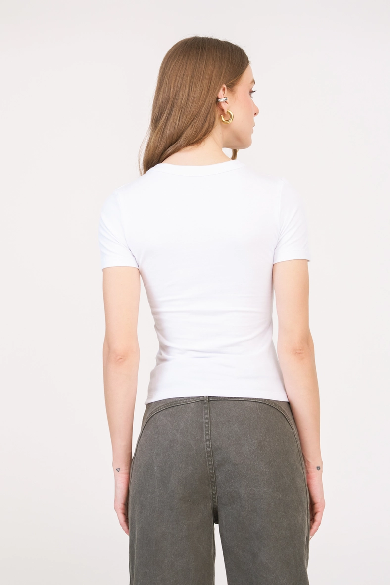 Camiseta Feminina Baby Look Com Aplicação Branco 2