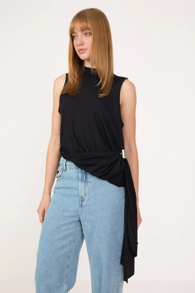 Blusa Slim Detalhe Lateral