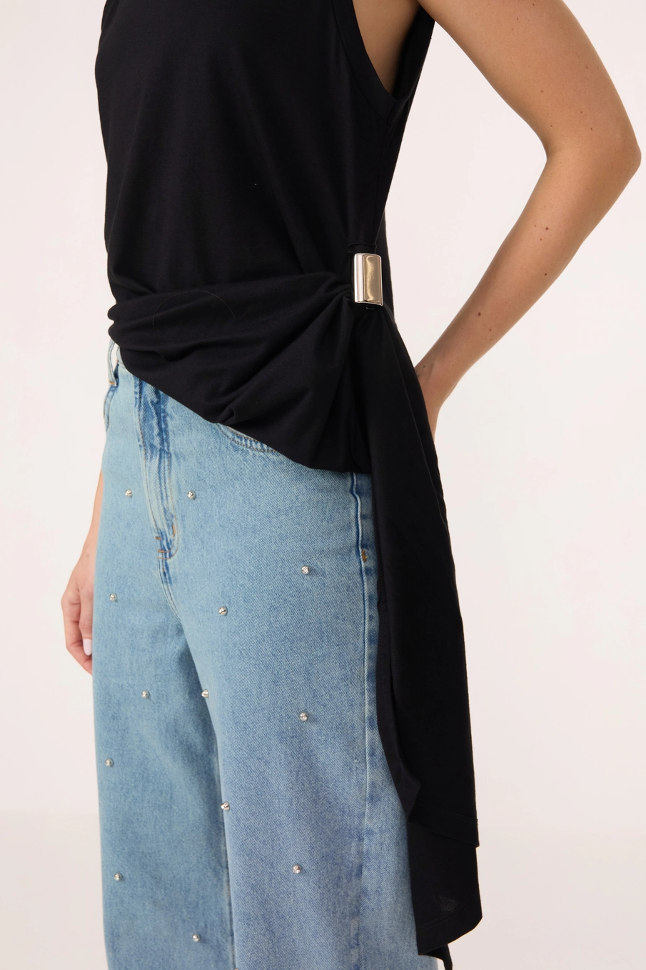 Blusa Slim Detalhe Lateral Preto 2