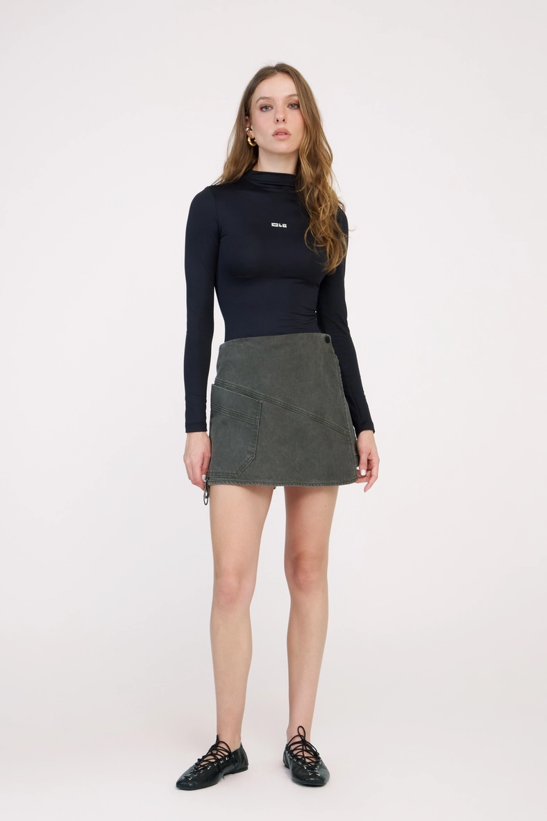 Blusa Slim Manga Longa Preto 3