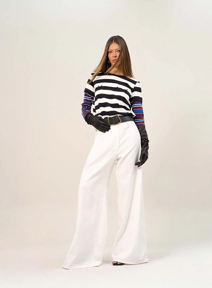 Calça Feminina Wide Leg Com Bolsos