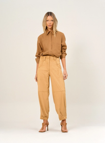 Calça Feminina Com Barra Ajustável
