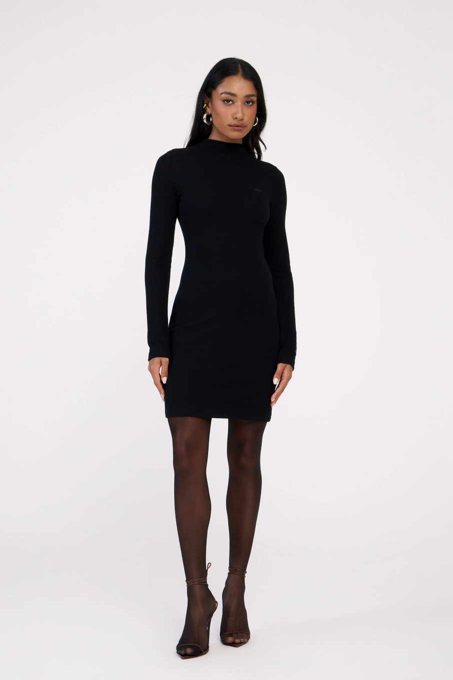 Vestido Curto Small Manga Longa Preto 1
