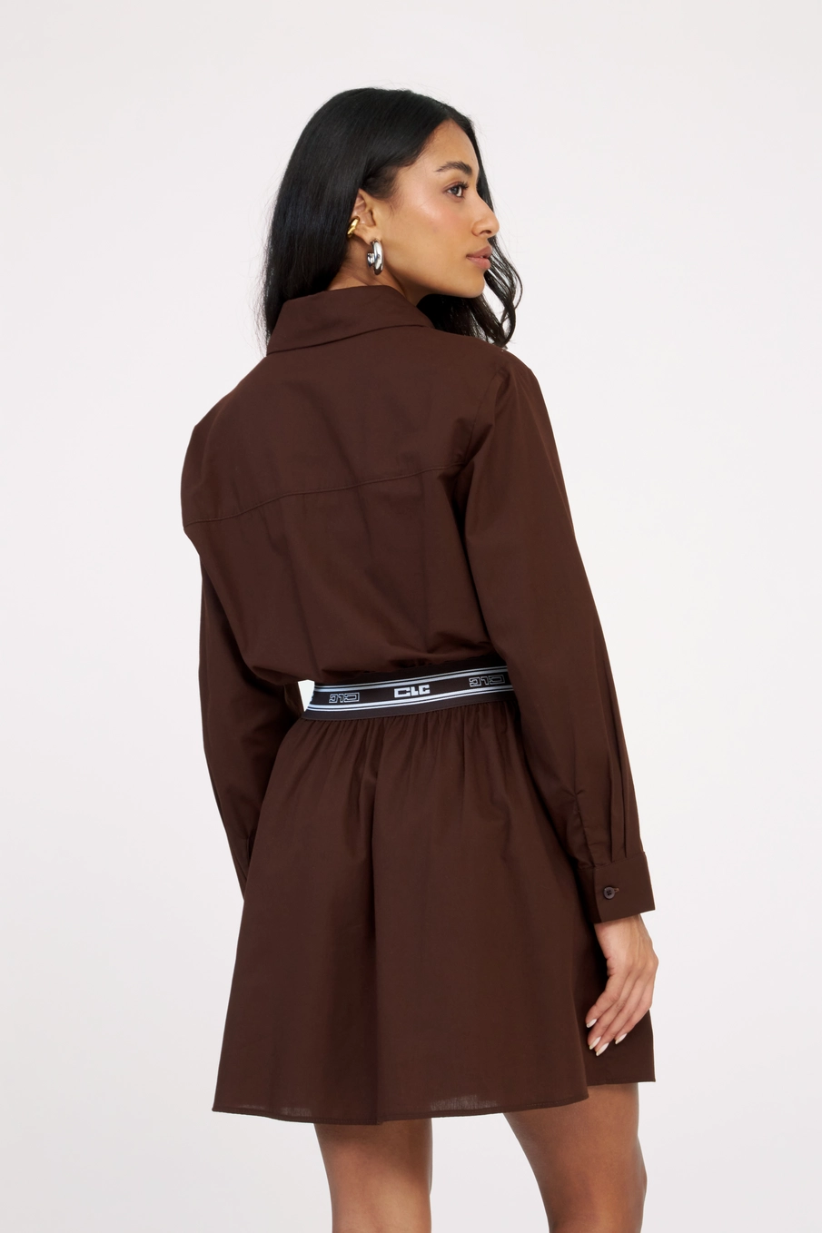 Vestido Curto Alfaiataria Comfort Marrom 4