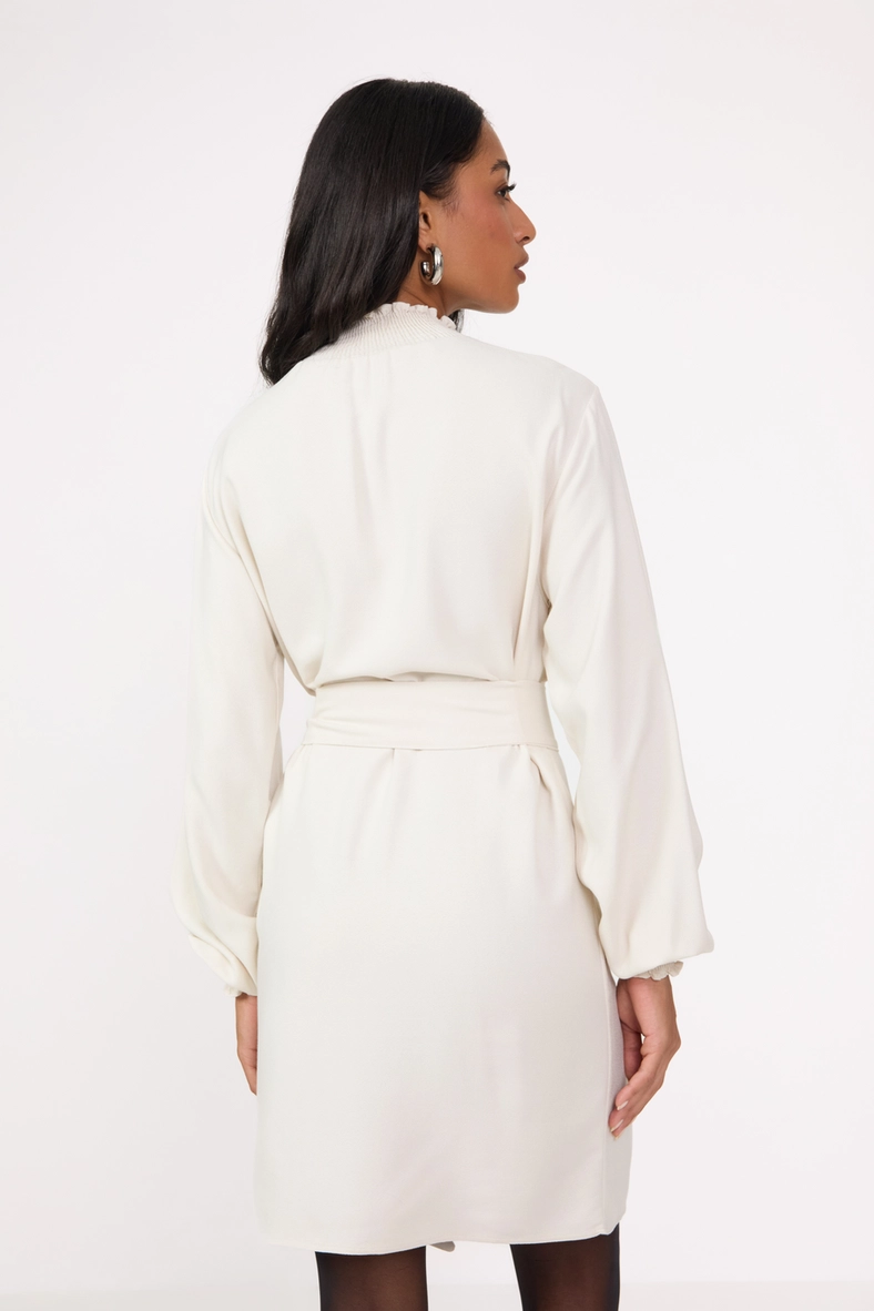 Vestido Curto Comfort Gola Alta Lastex Bege Italian 4