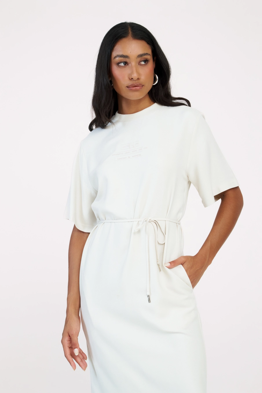 Vestido T-shirt Midi Comfort Com Amarração Bege Italian 3