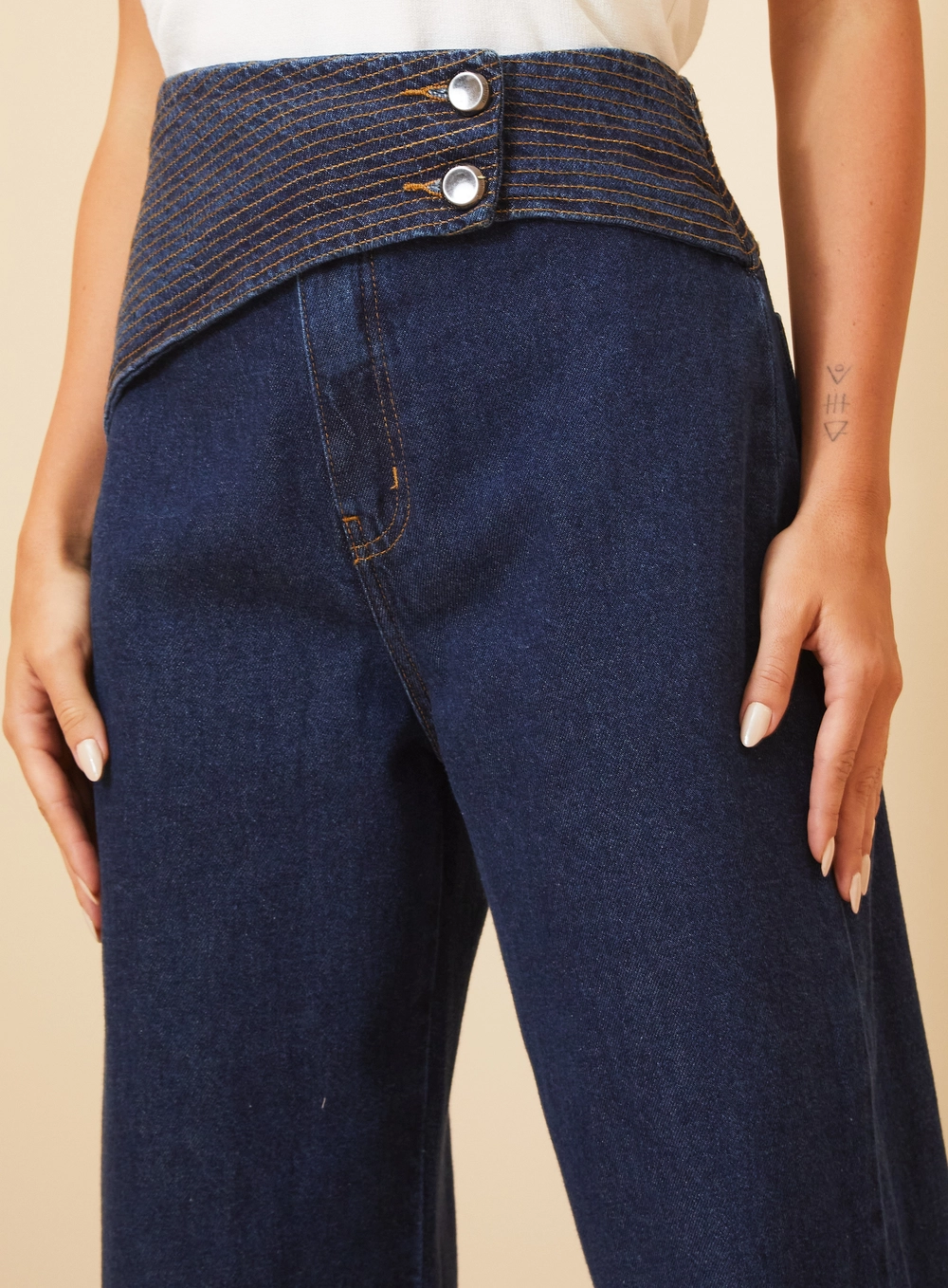 Calça Feminina Com Cós Transpassado - New Loren Índigo 3
