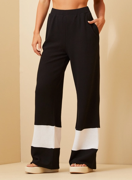 Calça Feminina Com Barra Bicolor - Comfort