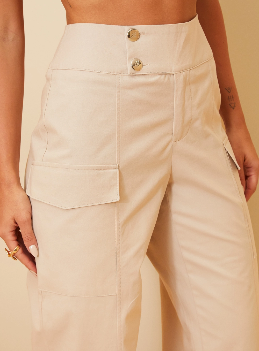 Calça Feminina Pantalona Cargo De Cintura Alta Bege 3