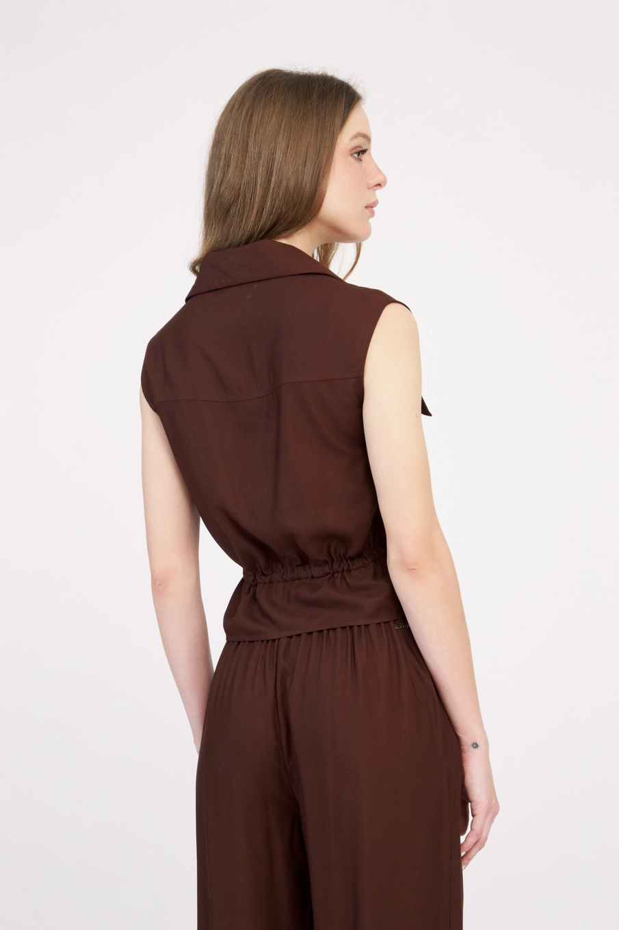 Colete Alfaiataria Feminino Comfort Marrom 4