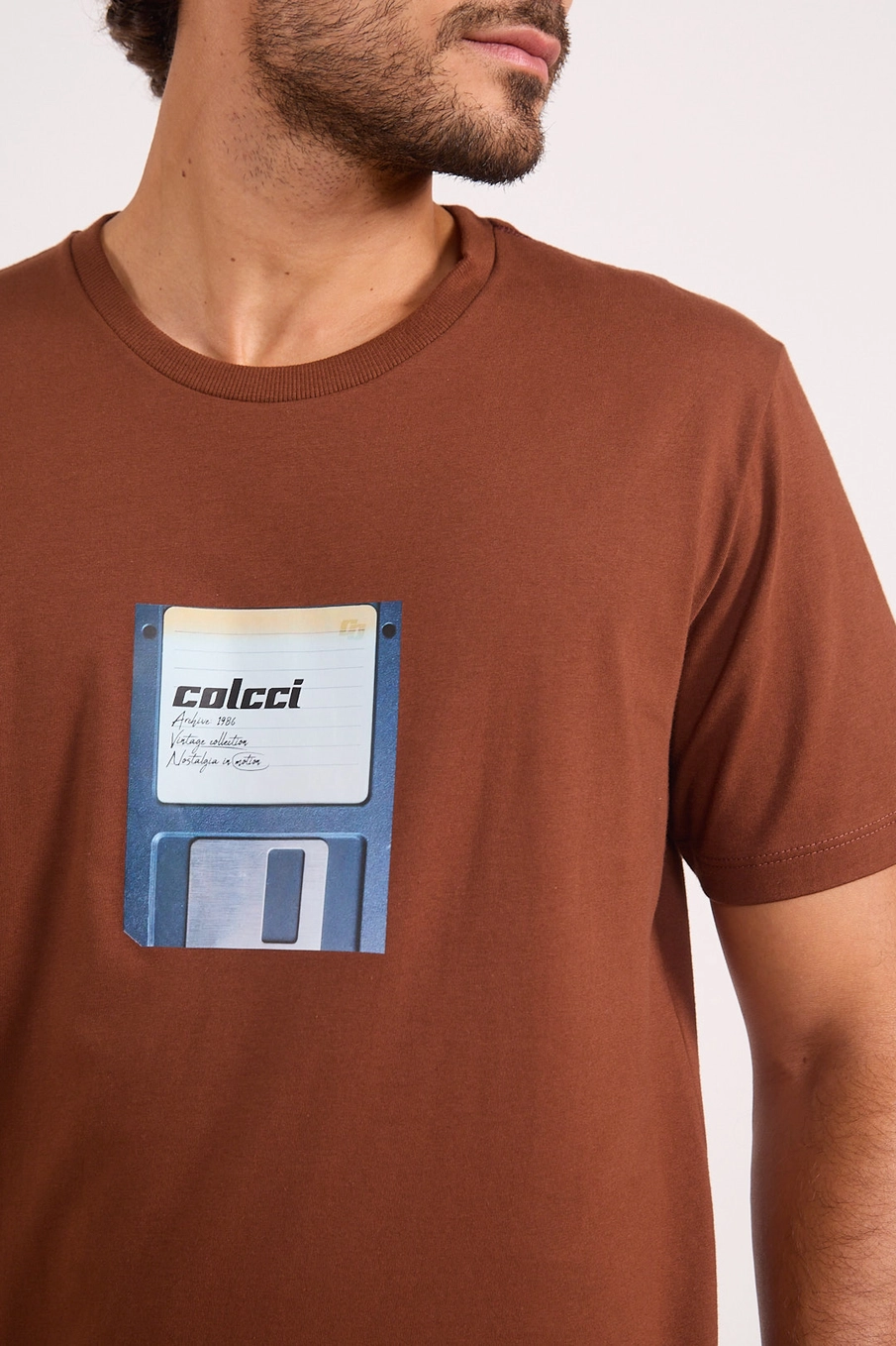 Camiseta Estampada Floppy Disk Marrom