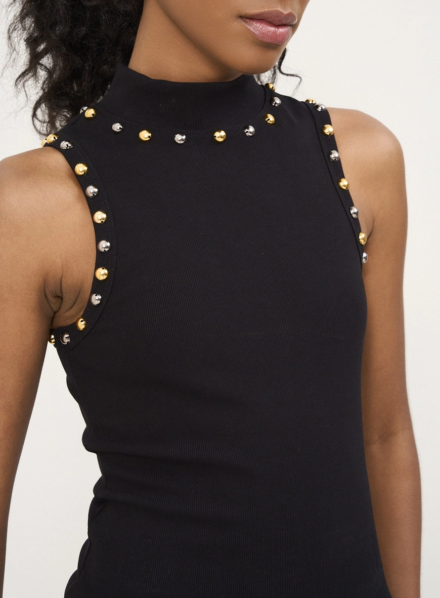 Blusa Feminina Gola Alta Com Tachas Preto 3