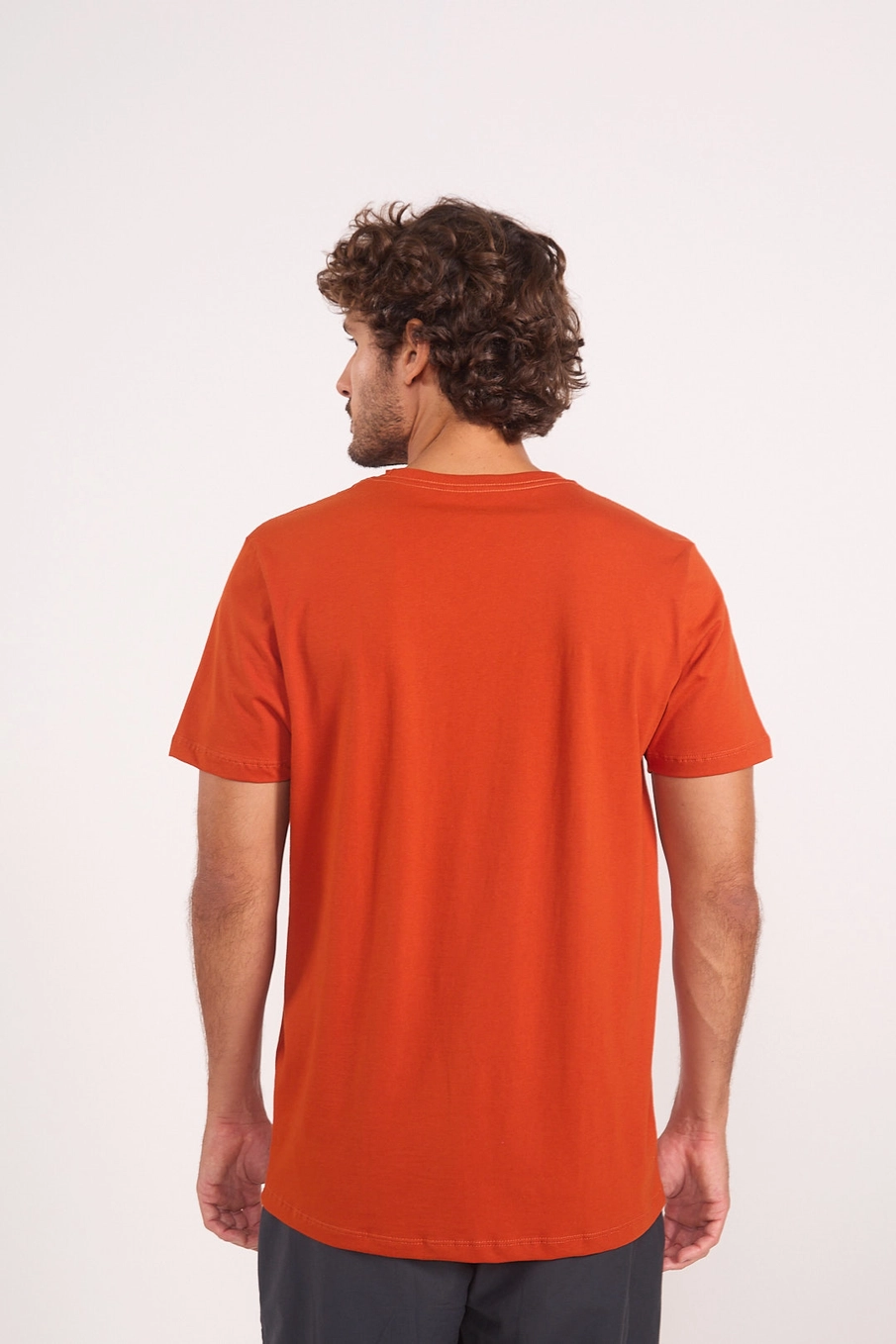 Camiseta Estampada Logo Laranja