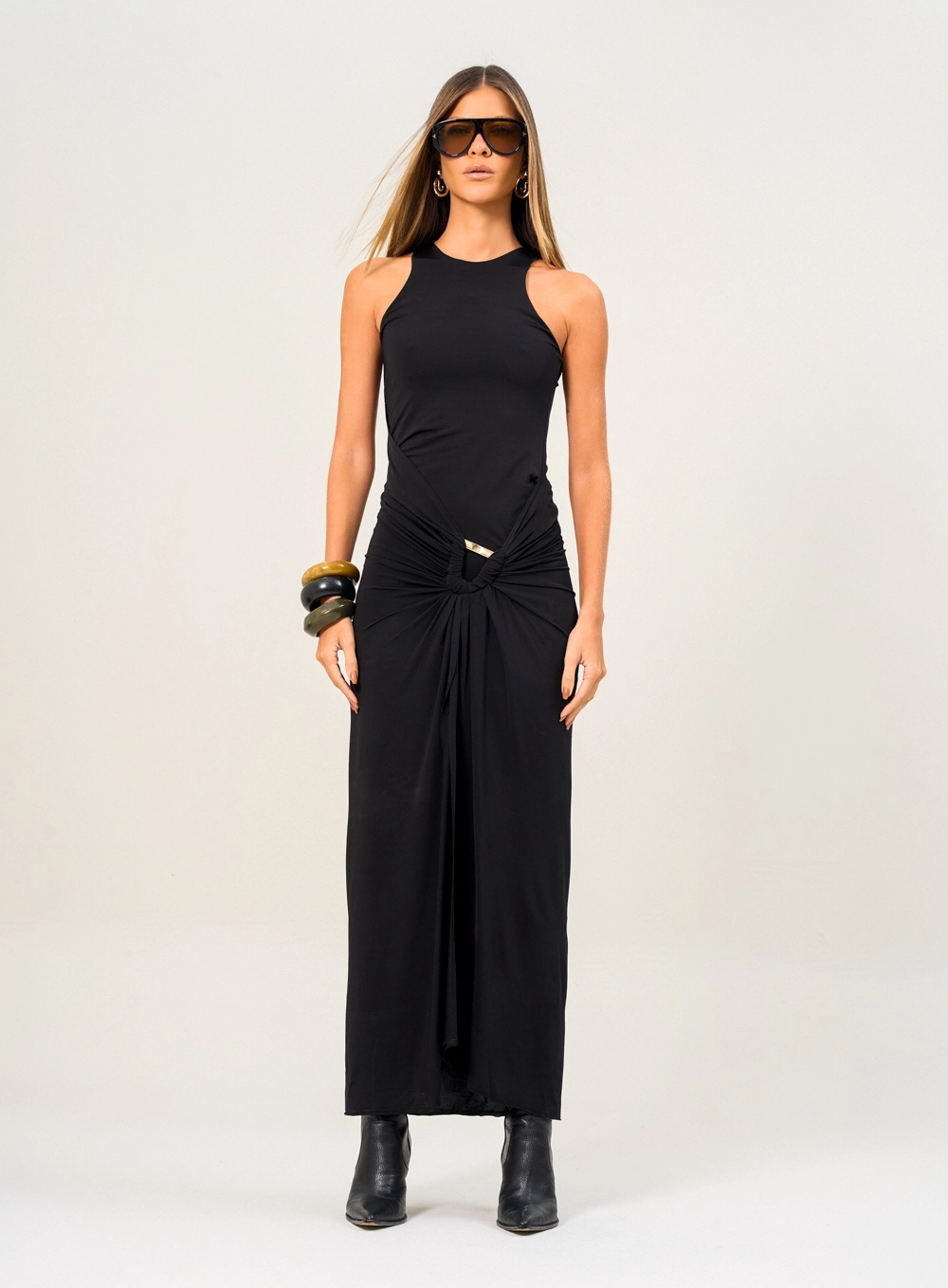 Vestido Longo Halter Com Argola E Fenda Frontal Preto 1