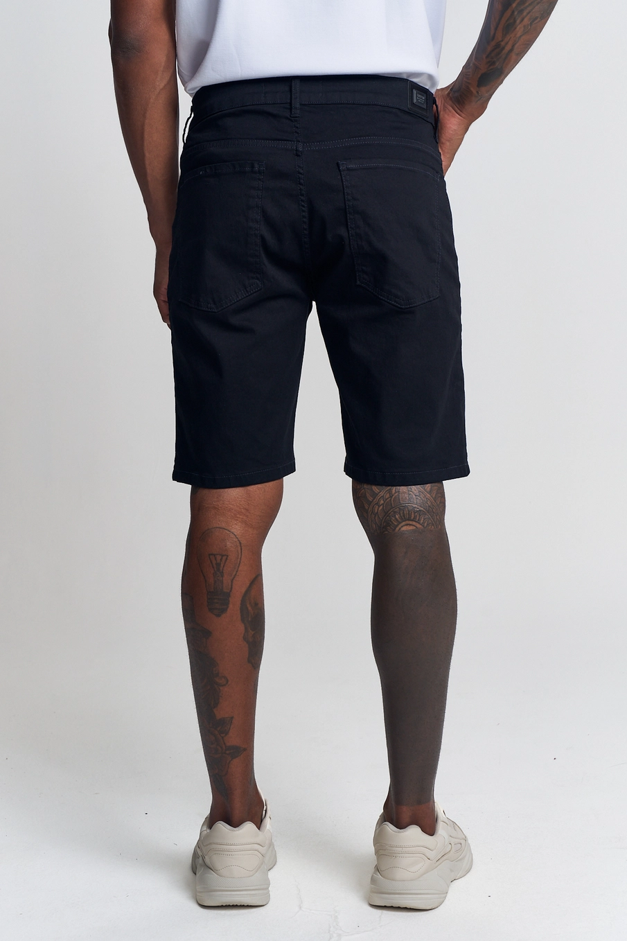 Bermuda Masculina Jeans - Yuri Indigo Preto 3