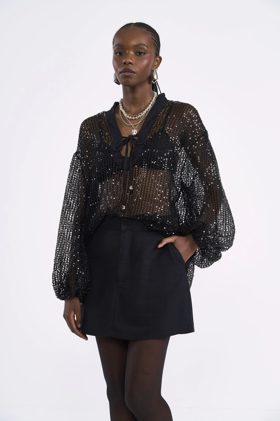 Blusa Em Tela Com Paetê E Transparência Preto