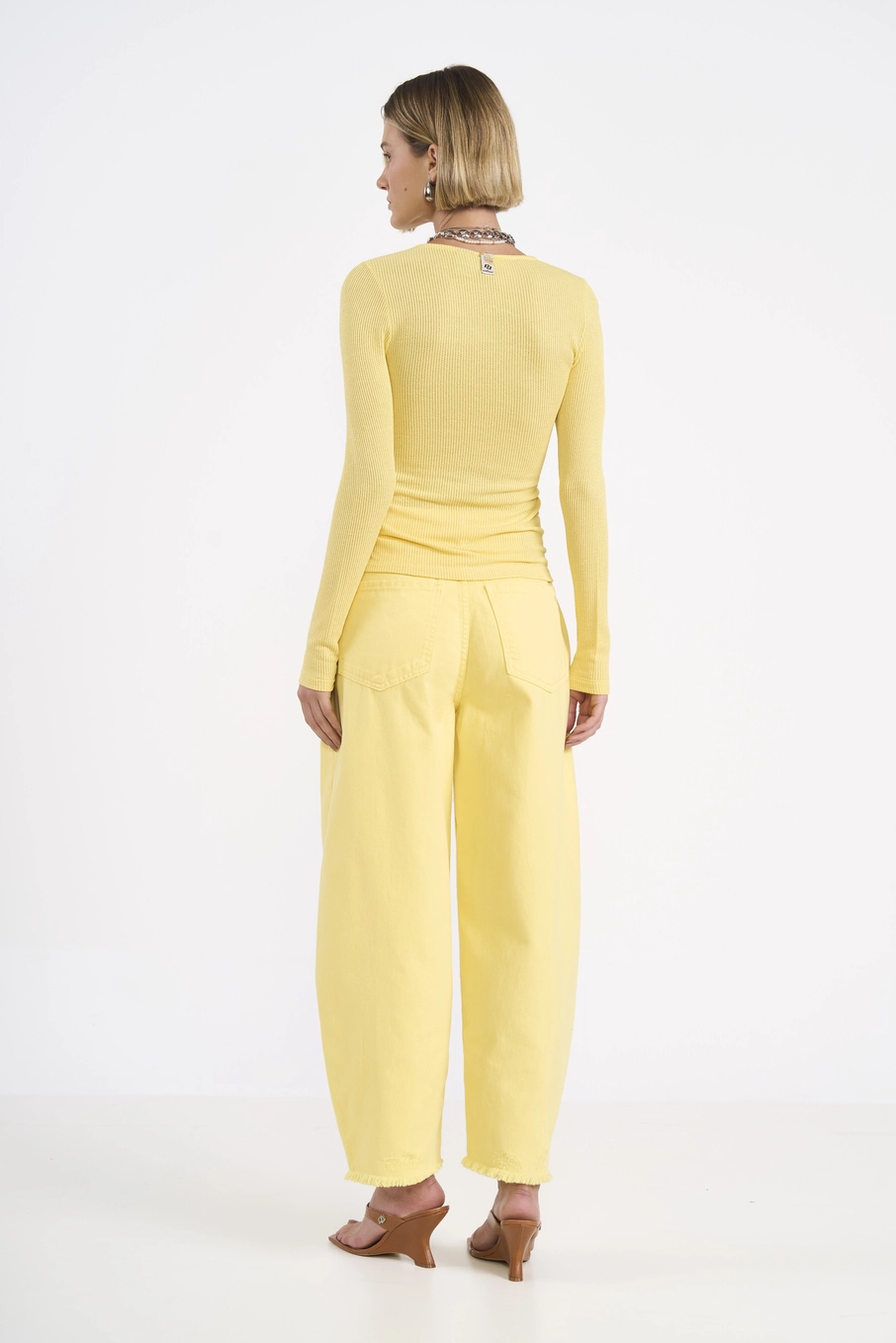 Blusa Feminina Manga Longa Canelada Cut Out Amarelo