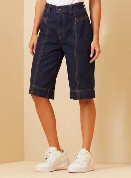 Bermuda Jeans Feminina Com Recortes - Maite