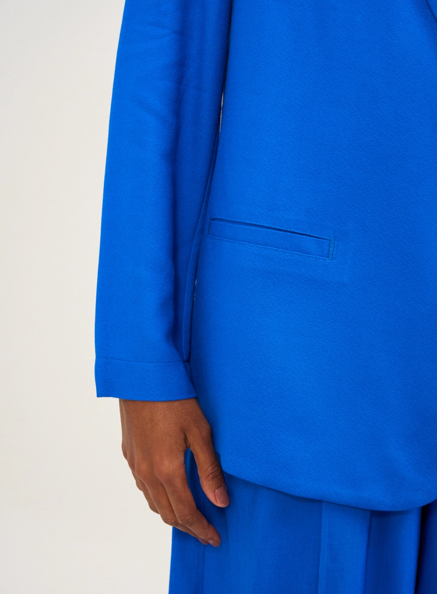 Conjunto Feminino De Alfaiataria Blazer E Calça Azul 3