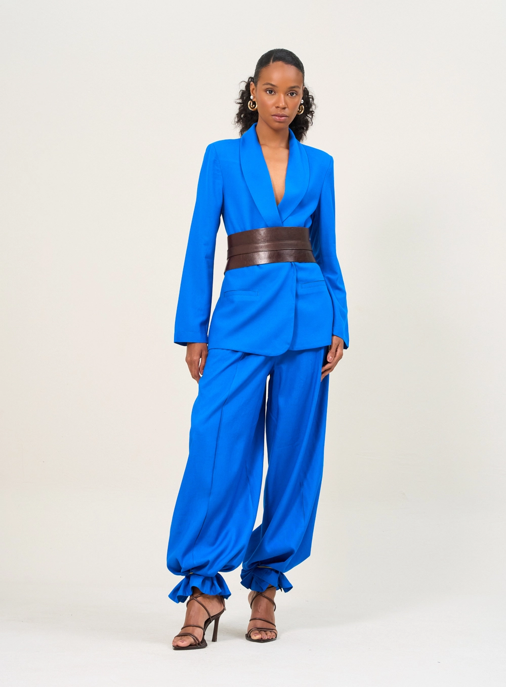 Conjunto Feminino De Alfaiataria Blazer E Calça Azul 1