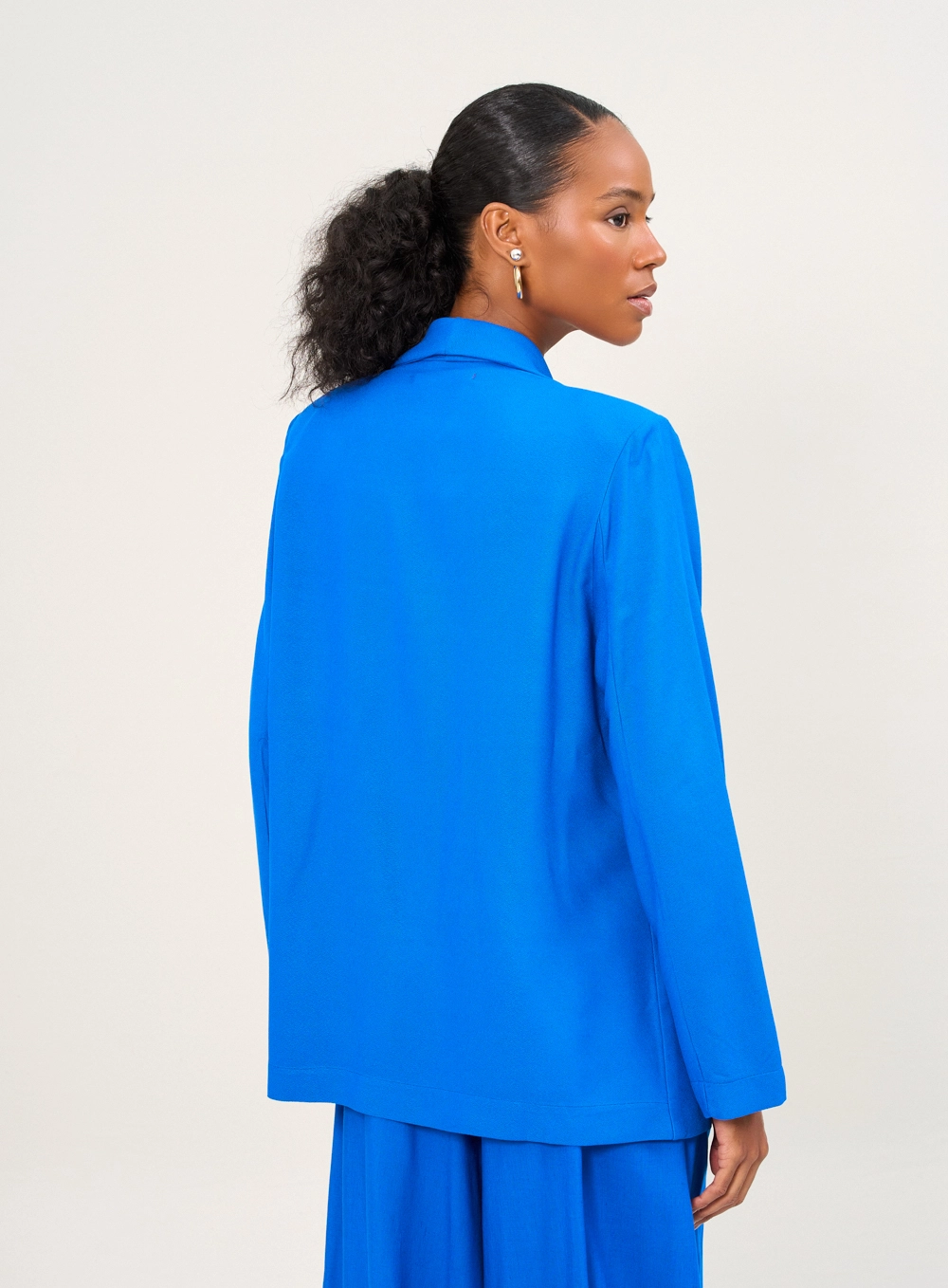 Conjunto Feminino De Alfaiataria Blazer E Calça Azul 2