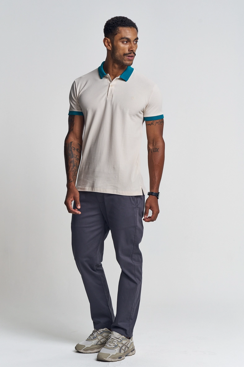 Polo Masculina Gola E Punhos Contrastantes - Fit Bege 1