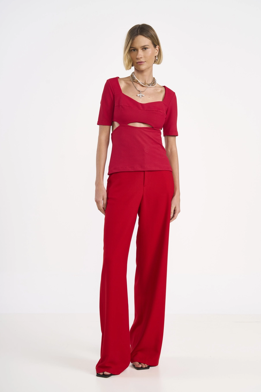 Blusa Feminina Com Recortes Vermelho