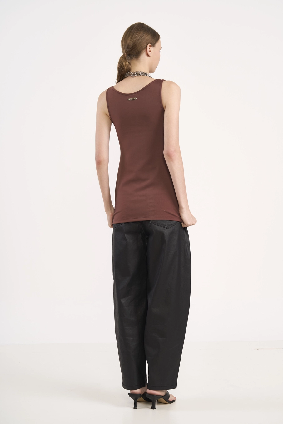 Blusa Estruturada Alongada Marrom