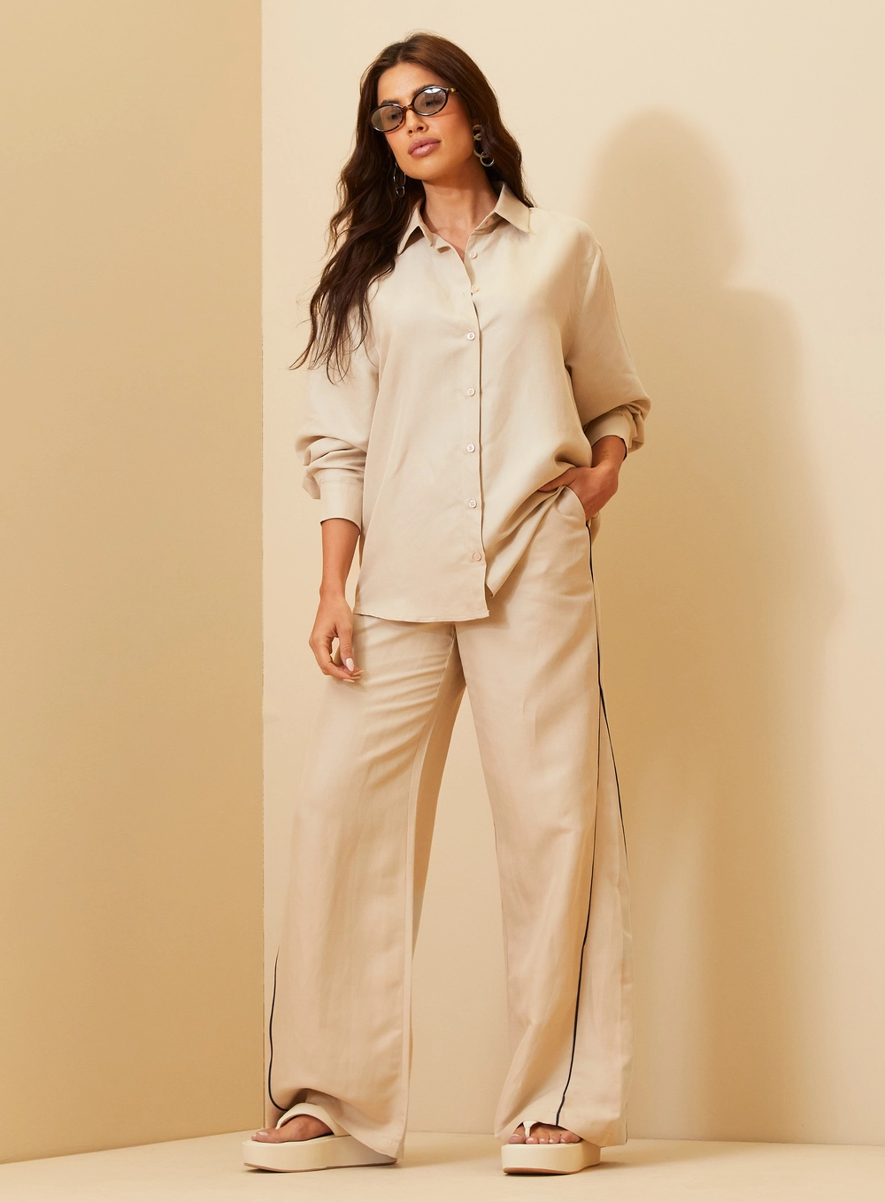 Camisa Feminina Manga Longa - Over Bege 4