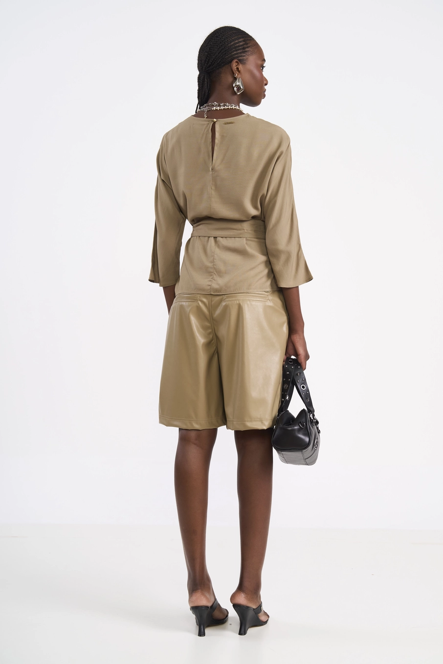 Blusa Amarração Em Viscose Bege Misk