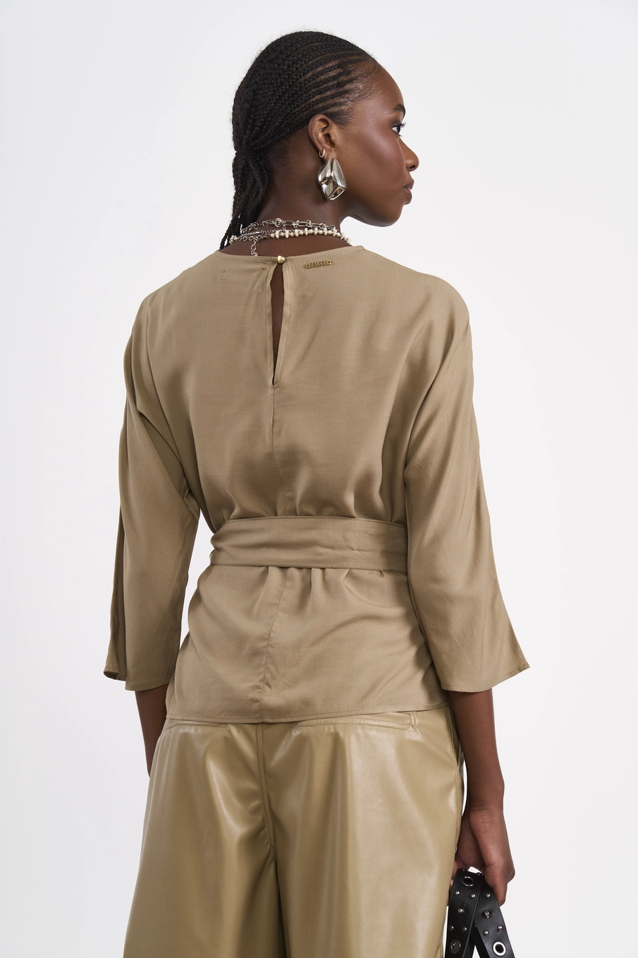 Blusa Amarração Em Viscose Bege Misk
