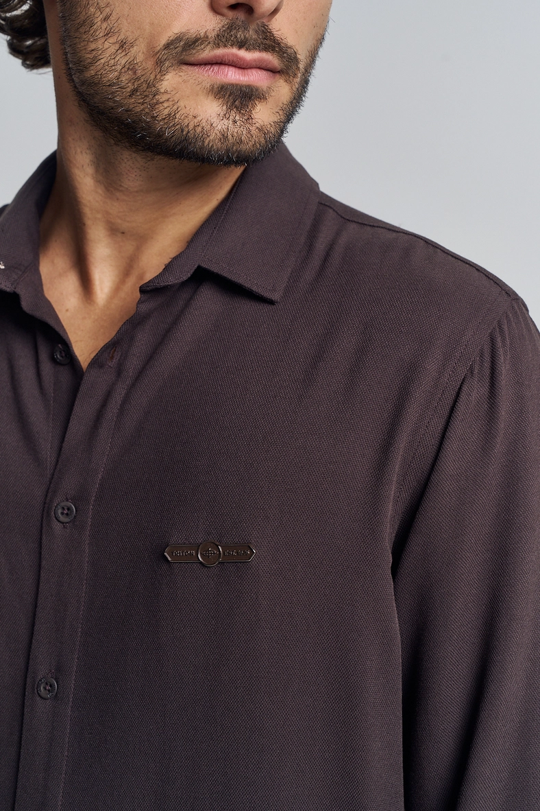 Camisa Masculina Com Aplicação Frontal - Casual Marrom 4
