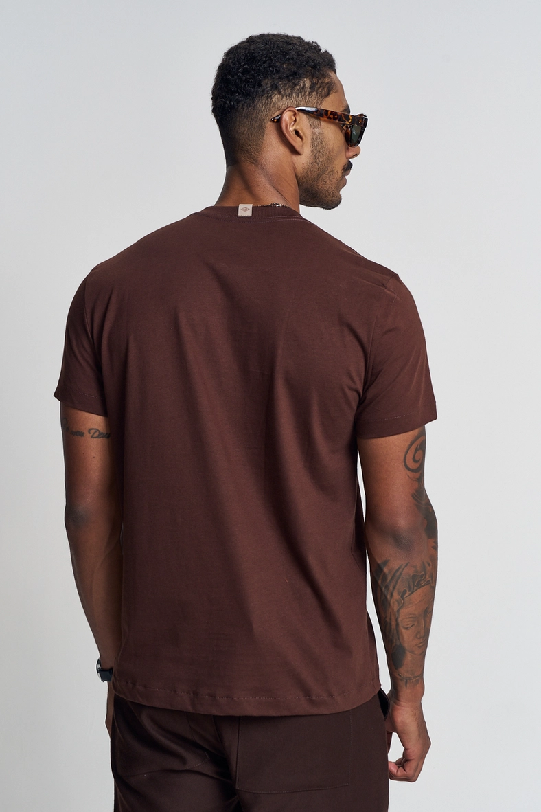 Camiseta Masculina Com Estampa Frontal - New Marrom 3