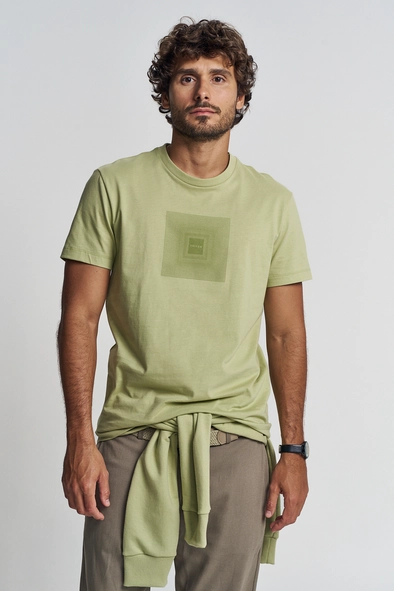 Camiseta Masculina Estampa Geométrica Manga Curta