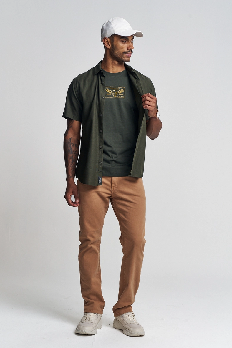 Camiseta Masculina Regular Com Estampa Frontal Verde 4