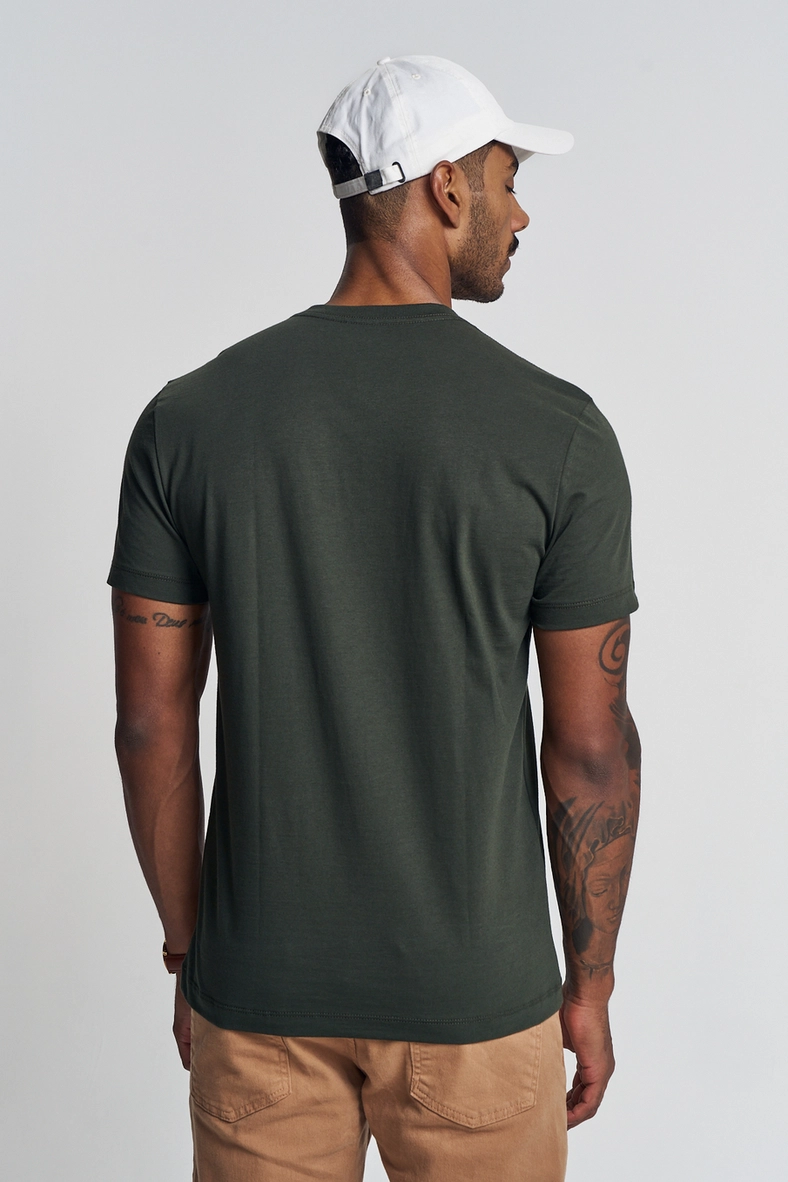 Camiseta Masculina Regular Com Estampa Frontal Verde 2