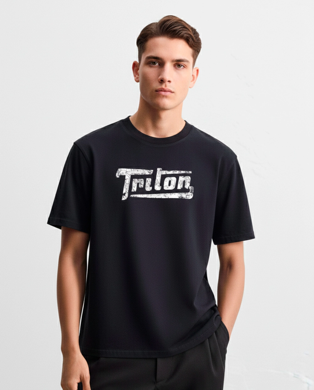 Camiseta Masculina Com Estampa Em Logo Azul 1