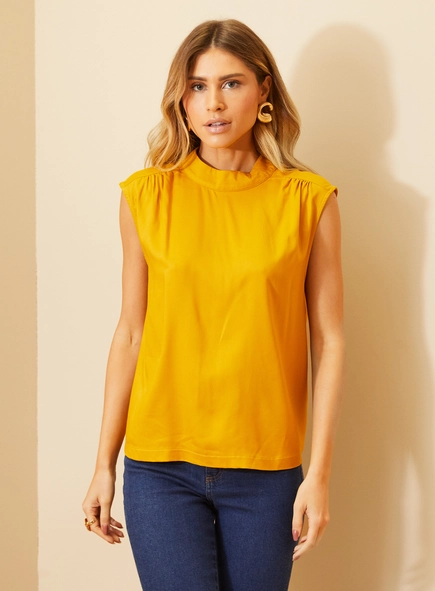 Blusa Feminina Sem Mangas Com Gola Alta