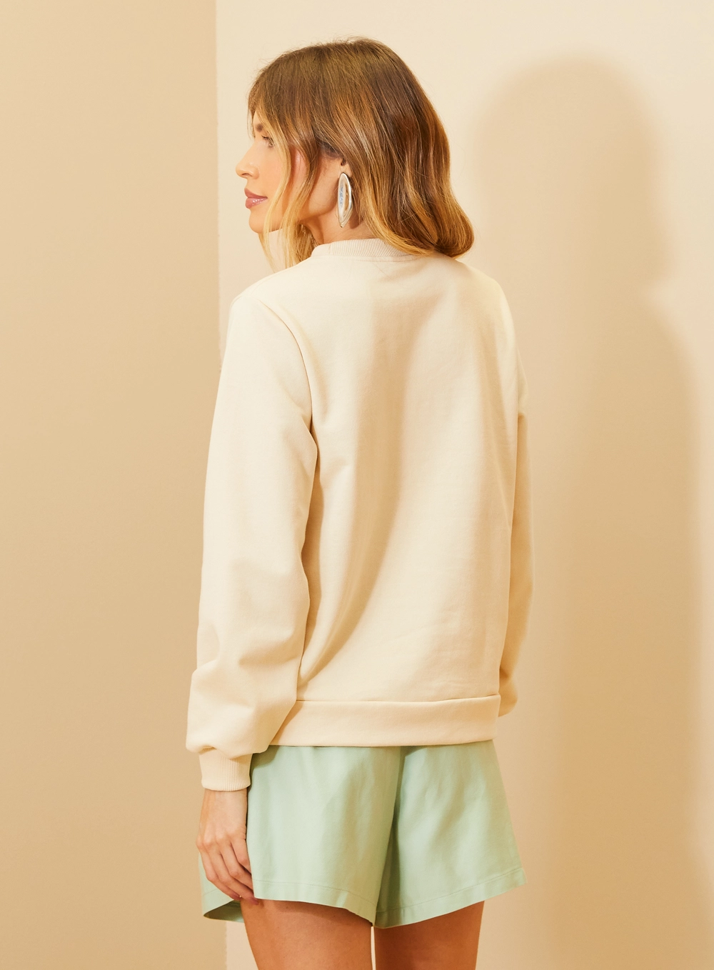 Blusão Moletom Feminino Comfort Bege 2